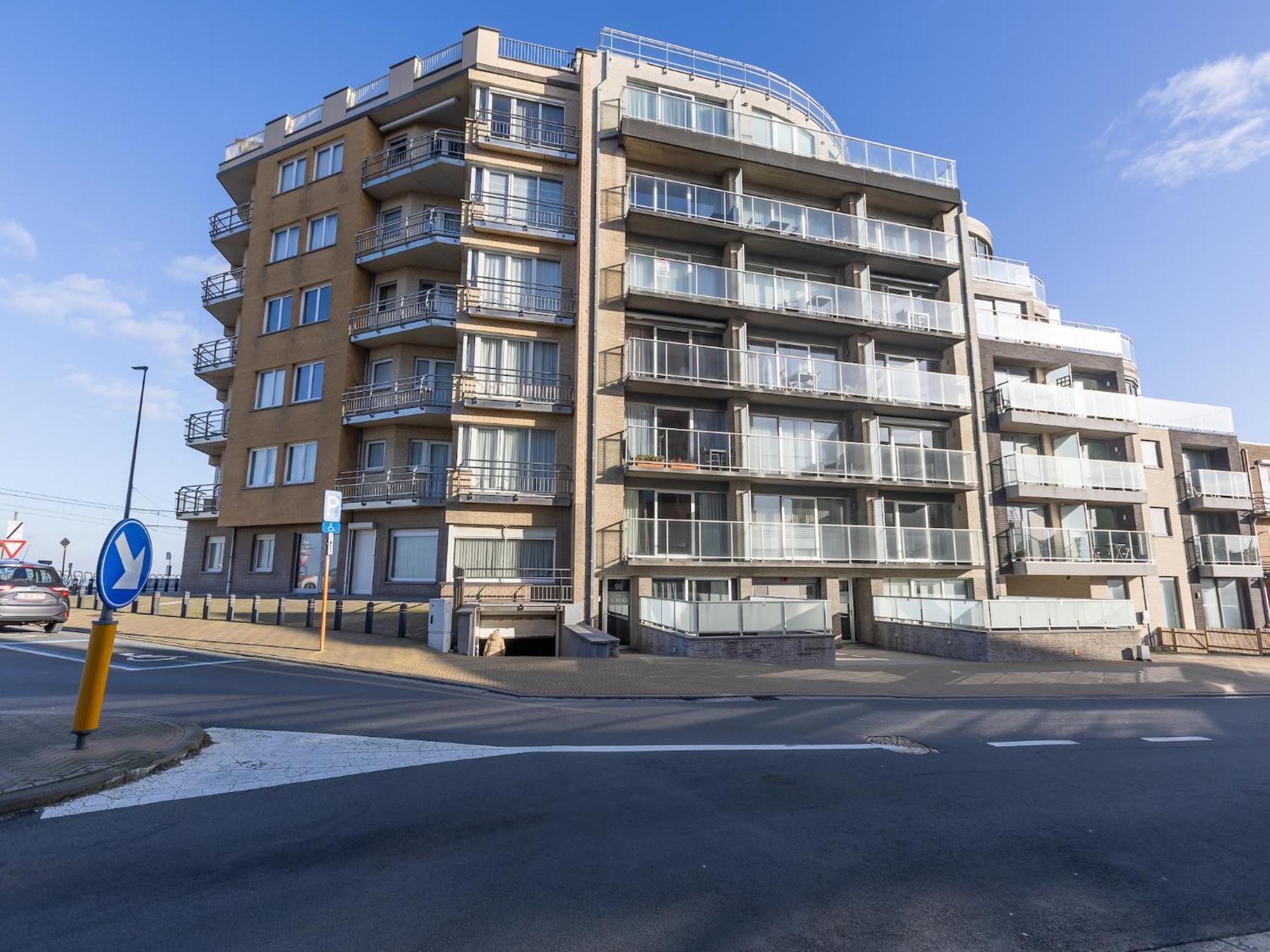 With Terrace In * Oostende